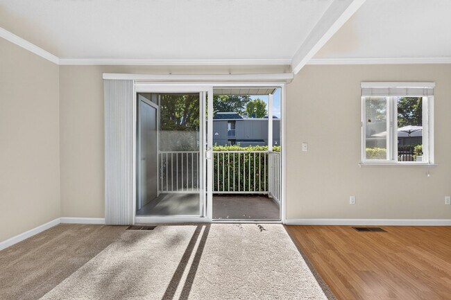 Building Photo - Updated Walnut Creek Condo | 2 Bed • Pool • In-Unit Laundry • Near BART