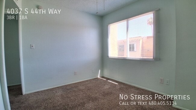 Building Photo - 4037 S 44th Way