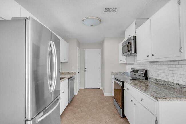 Building Photo - $300.00 Off First Months Rent!