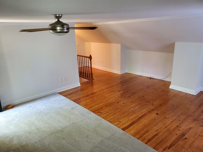 Building Photo - 2747 Arbor Ave SE
