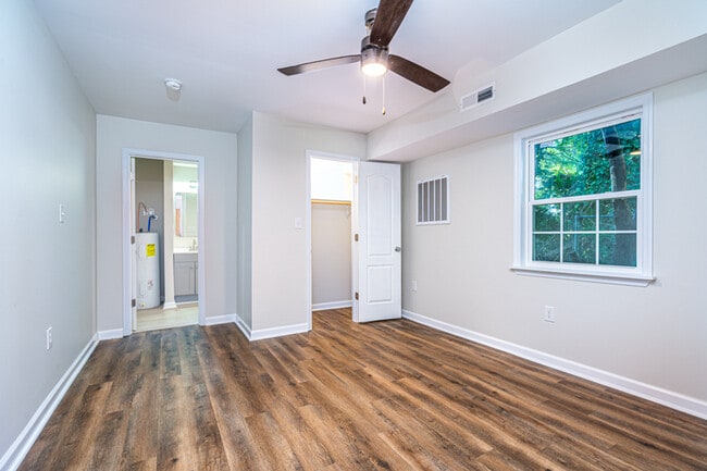 Building Photo - 7605 Fleming Hills Dr SW