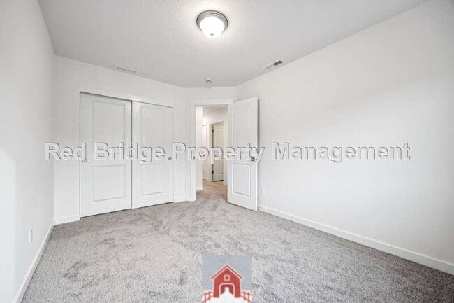 Building Photo - 2795 S Heather St