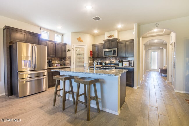 Building Photo - 7416 Eagle Vista Dr