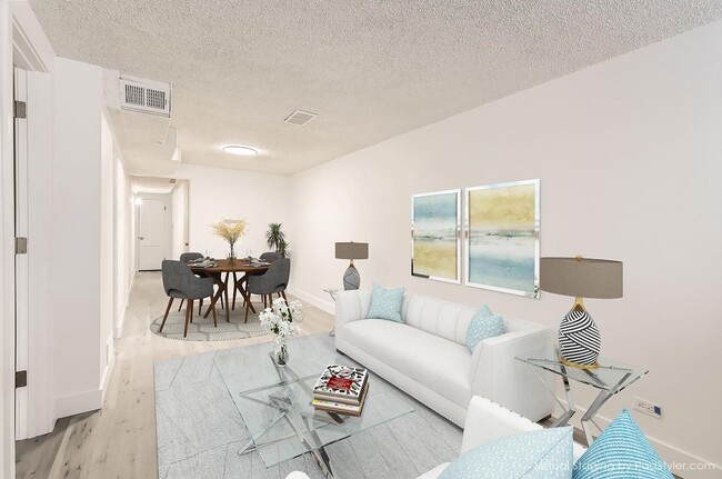 Primary Photo - Fully Updated 2-Bed 1 Bath Garden Level Un...
