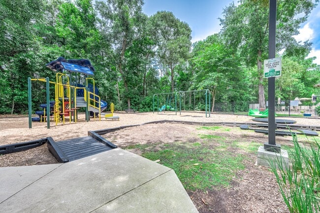 Building Photo - 21388 Timber Lodge Ln