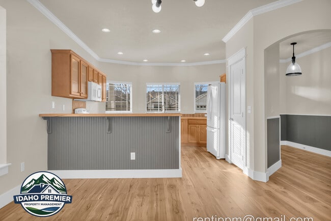 Building Photo - 11232 W Springgold Dr