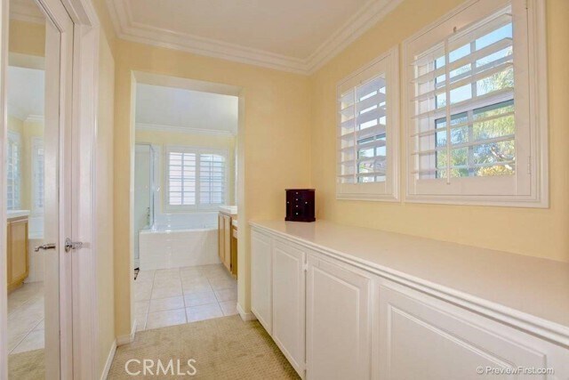 Building Photo - 37 Dawn Ln