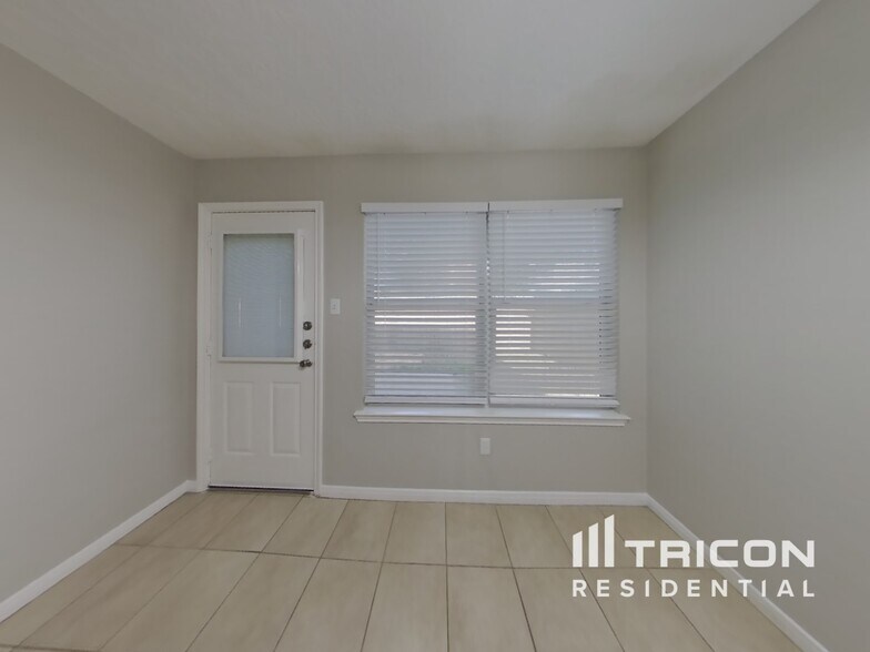Building Photo - 1615 Trail Forest Ct