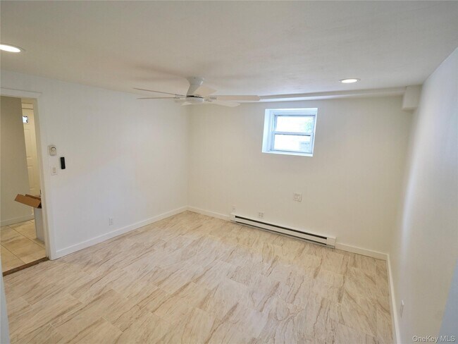 Building Photo - 2 Dunes Ln