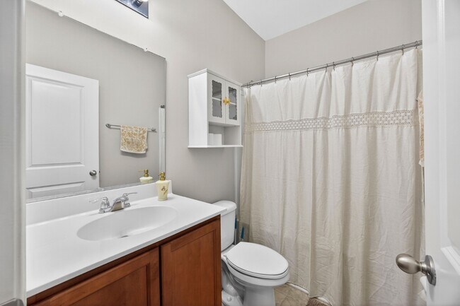 Building Photo - 7736 Kinston St