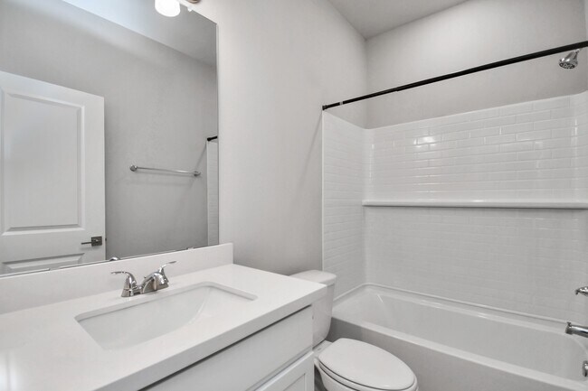 Building Photo - 23823 Cumberland Ridge Dr