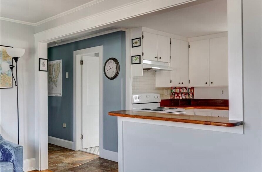 Building Photo - 29 Sherwood Rd