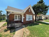 Building Photo - 1801 N Jordan Ave