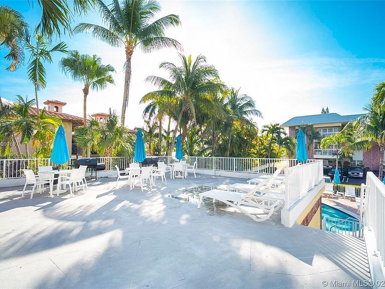 Pool Deck - 2426 SE 17th St