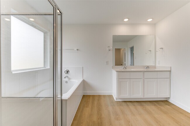 Building Photo - 9047 Rose Water Trl