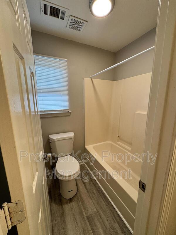 Building Photo - 144 Orchard Pass