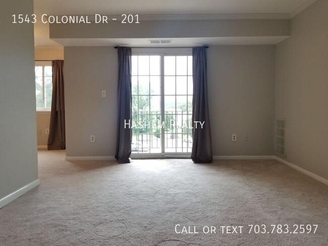 Building Photo - 1543 Colonial Dr