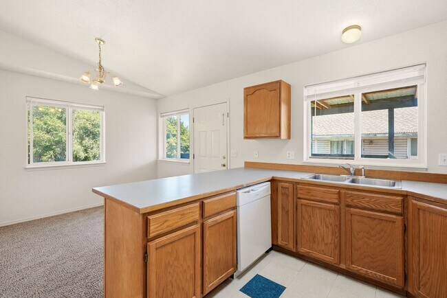 Building Photo - 3442abcd