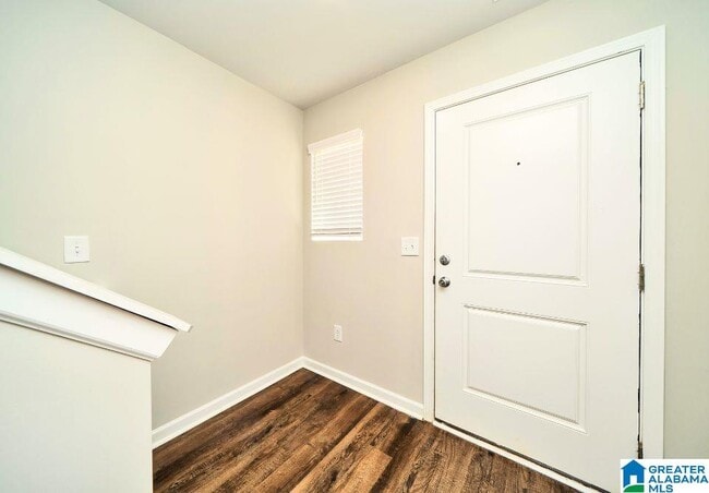 Building Photo - 211 Driftwood Ln