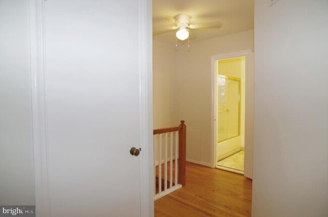 Building Photo - 6956 Westhampton Dr