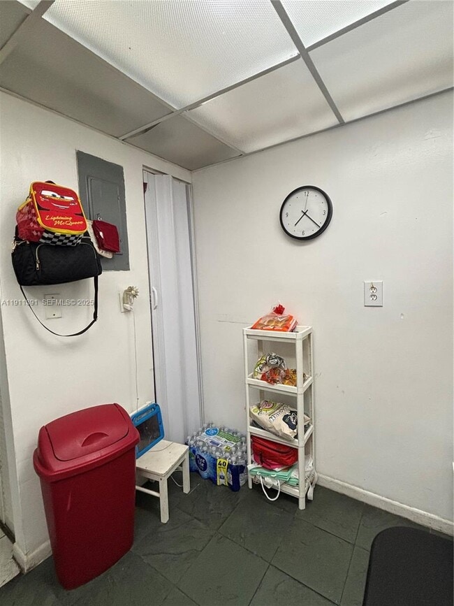 Building Photo - 3561 SW 117th Ave