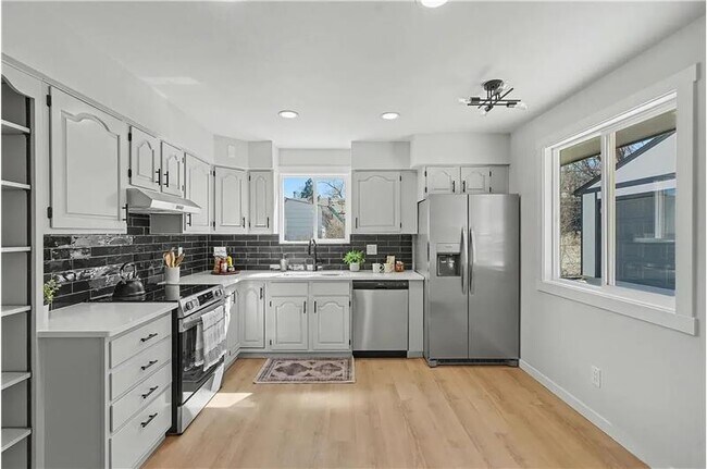 Building Photo - 2312 N 7th St