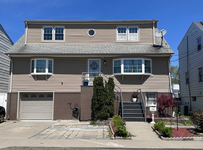 Building Photo - 46 Union Ave