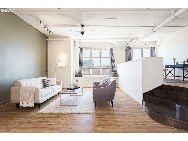 Building Photo - Historic Irving Street Lofts In The Pearl District - Top Floor Unit w/Parking/Rooftop Deck