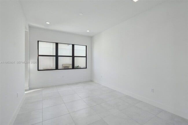 Building Photo - 13083 Feathering Wy