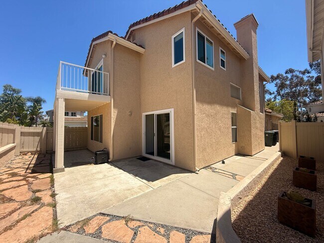 Building Photo - Spacious 4BD/2.5BA Home in Sorrento Valley with Pool, Private Balcony & In-Unit Laundry