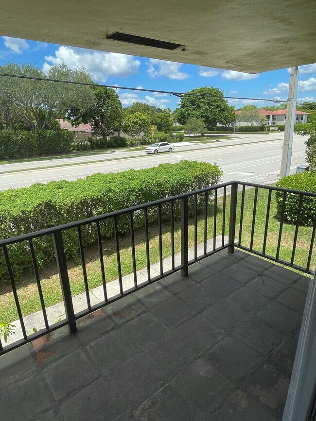 Building Photo - 11605 NW 29th Ct