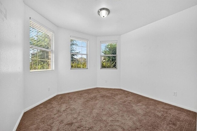 Building Photo - 7305 Fossell Ranch Rd