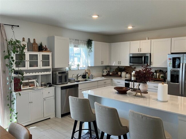 Building Photo - 13259 Palmerston Rd