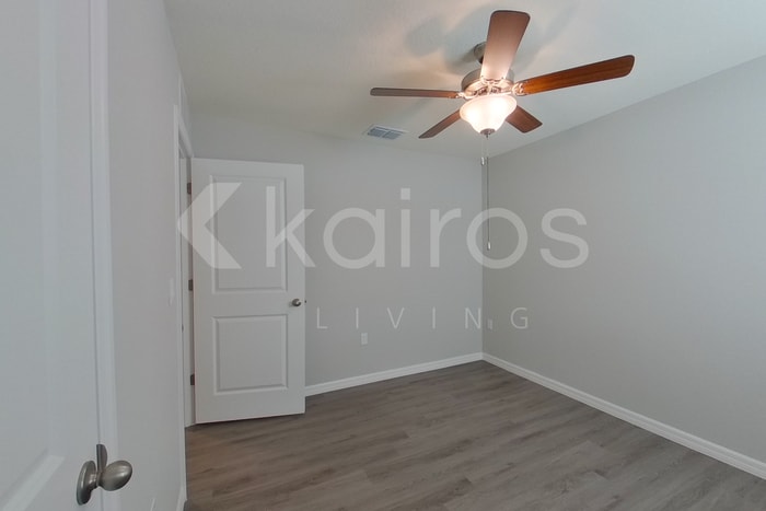 Building Photo - 4421 SW 85 Ln