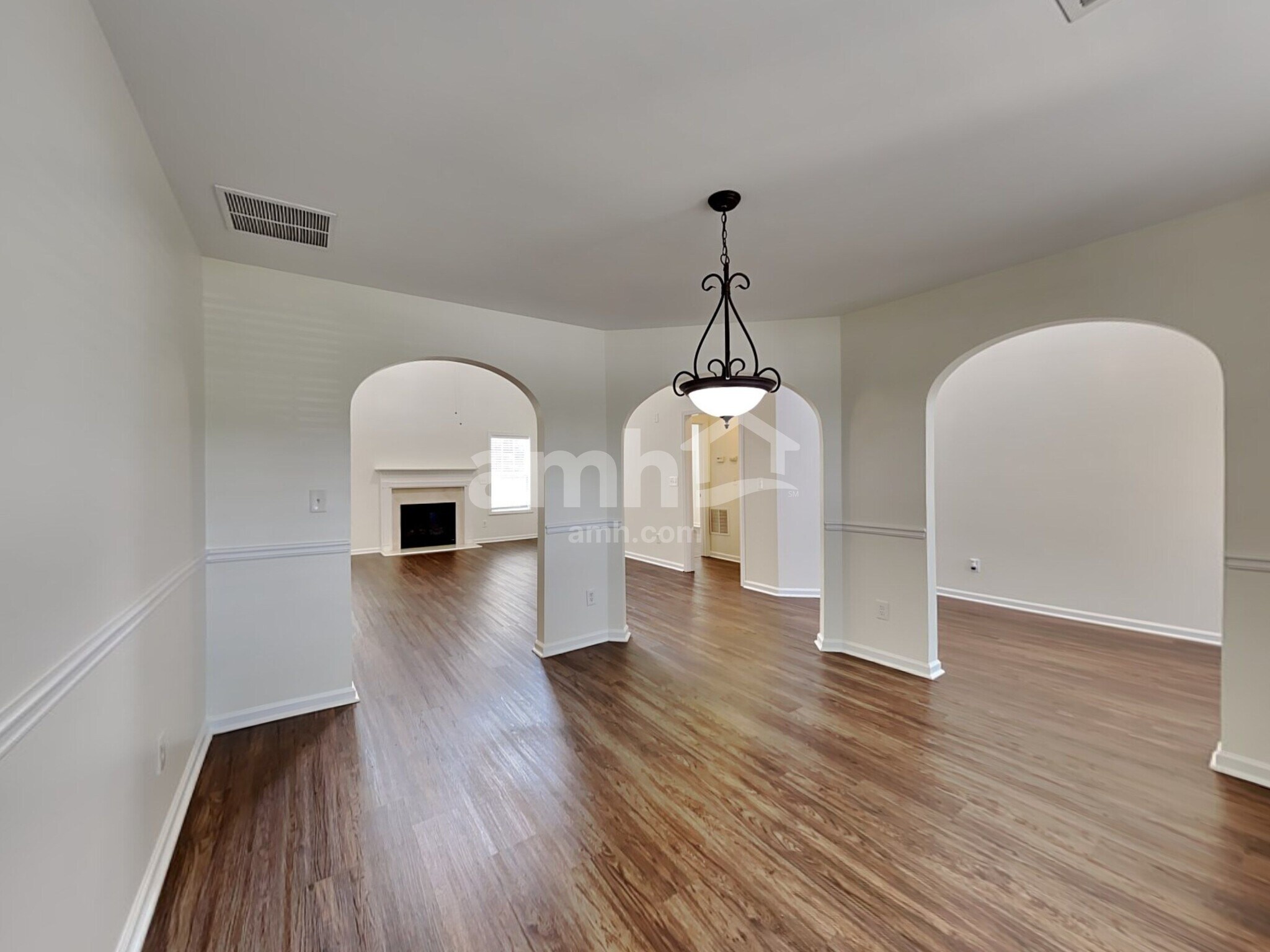 Building Photo - 6250 Mulberry Park Dr