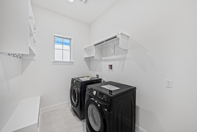 Building Photo - 2012 Mystic Wind Ln