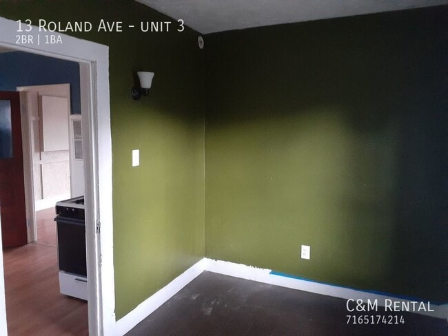 Building Photo - 13 Roland Ave