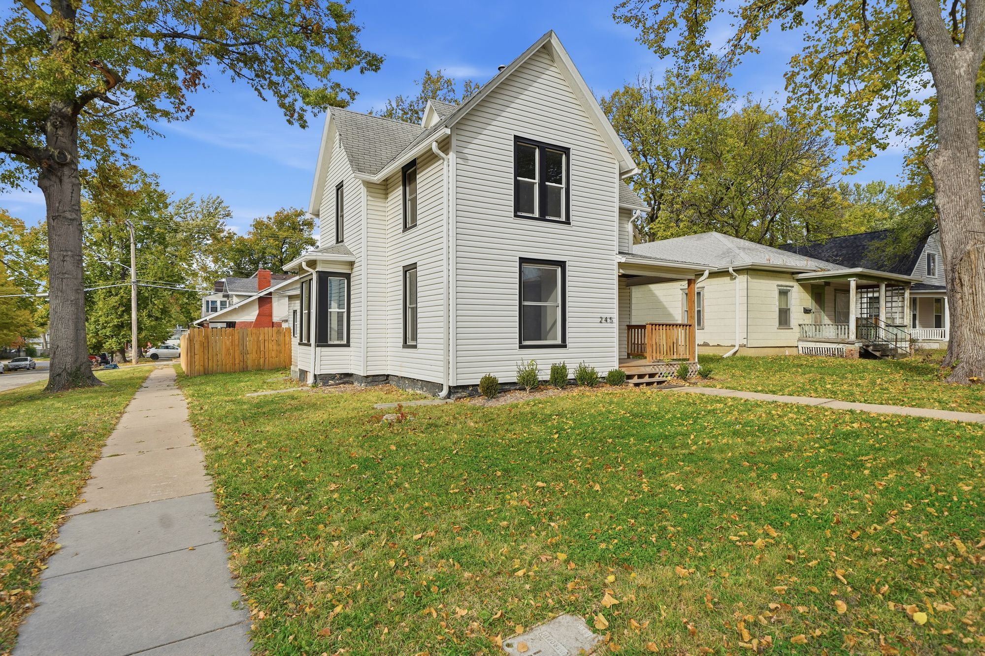 Building Photo - 245 S 28th St