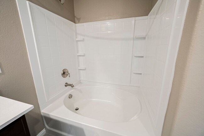 Building Photo - Look No Further! Lovely 3 Bedroom And 2.5 ...