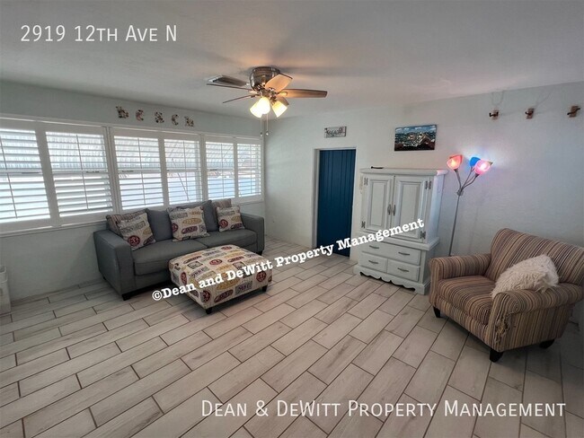 Building Photo - 2919 12th Ave N