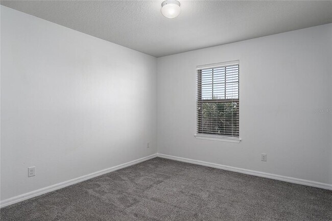 Building Photo - 6026 100th Ave E