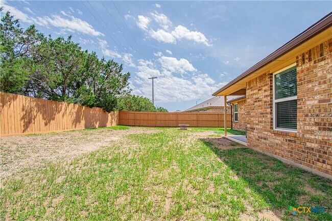 Building Photo - 6506 Castle Gap Dr