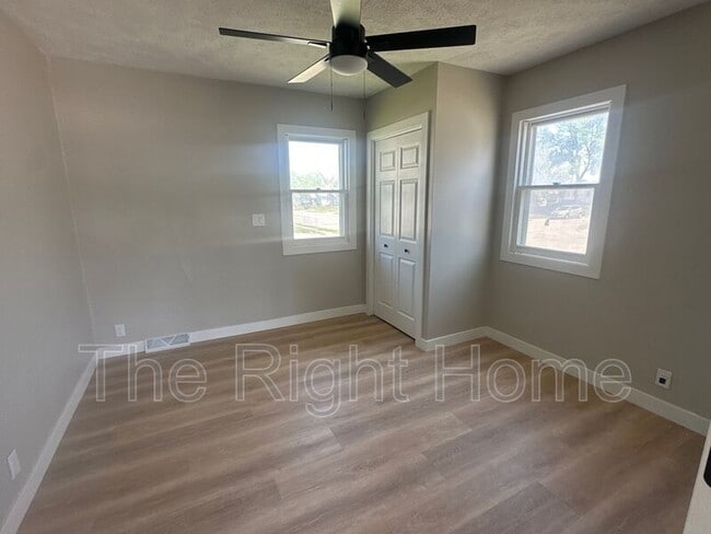 Building Photo - 4525 N 70th St