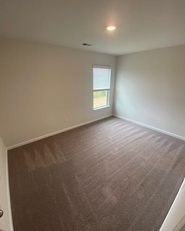 Building Photo - 1170 sennema circle