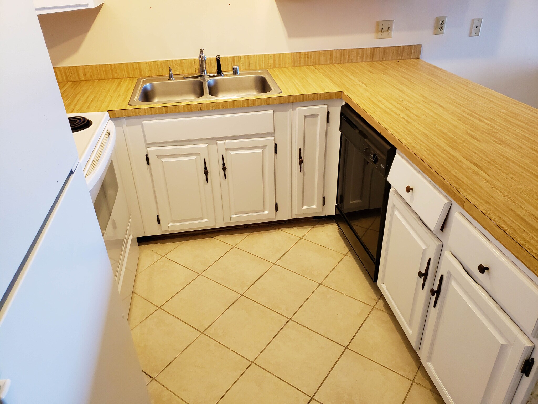 Building Photo - 721 142nd St