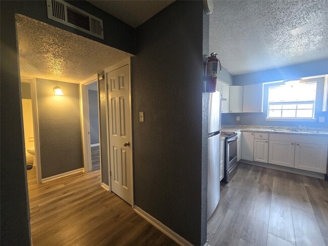 Building Photo - 2311 71st St