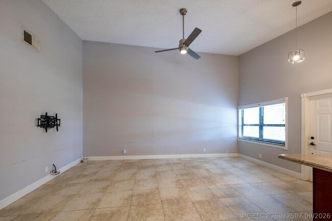 Building Photo - 325 NW 65th Terrace