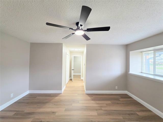 Building Photo - 1302 La Salle Dr