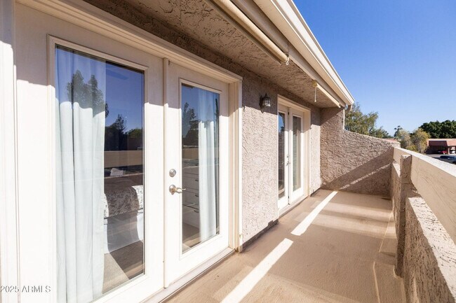 Building Photo - 5442 S Hurricane Ct