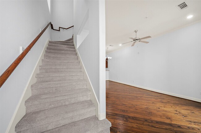 Building Photo - 202 McGowen St